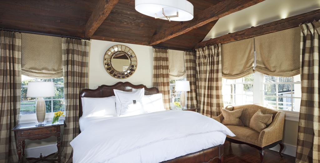 The Inn At Willow Grove Orange Room photo